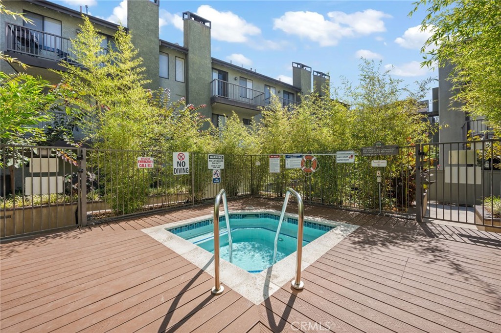 330 Cordova Street 305