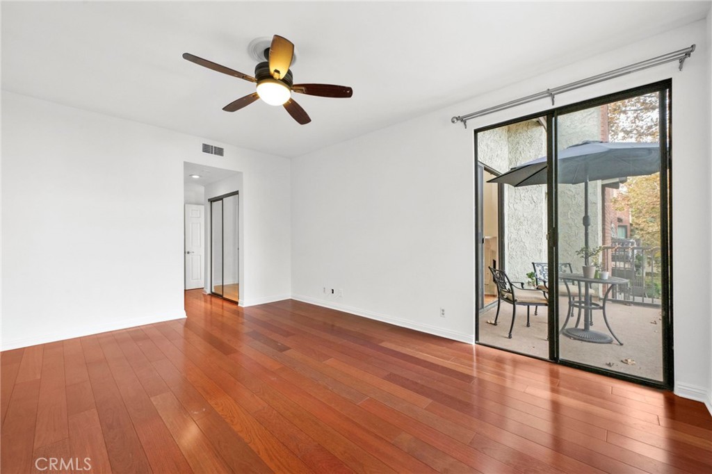 330 Cordova Street 305