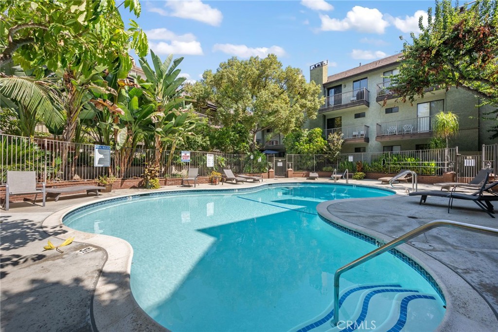 330 Cordova Street 305