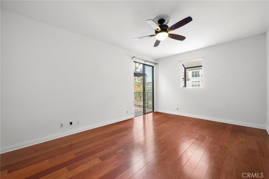 330 Cordova Street 305