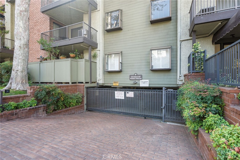 330 Cordova Street 305