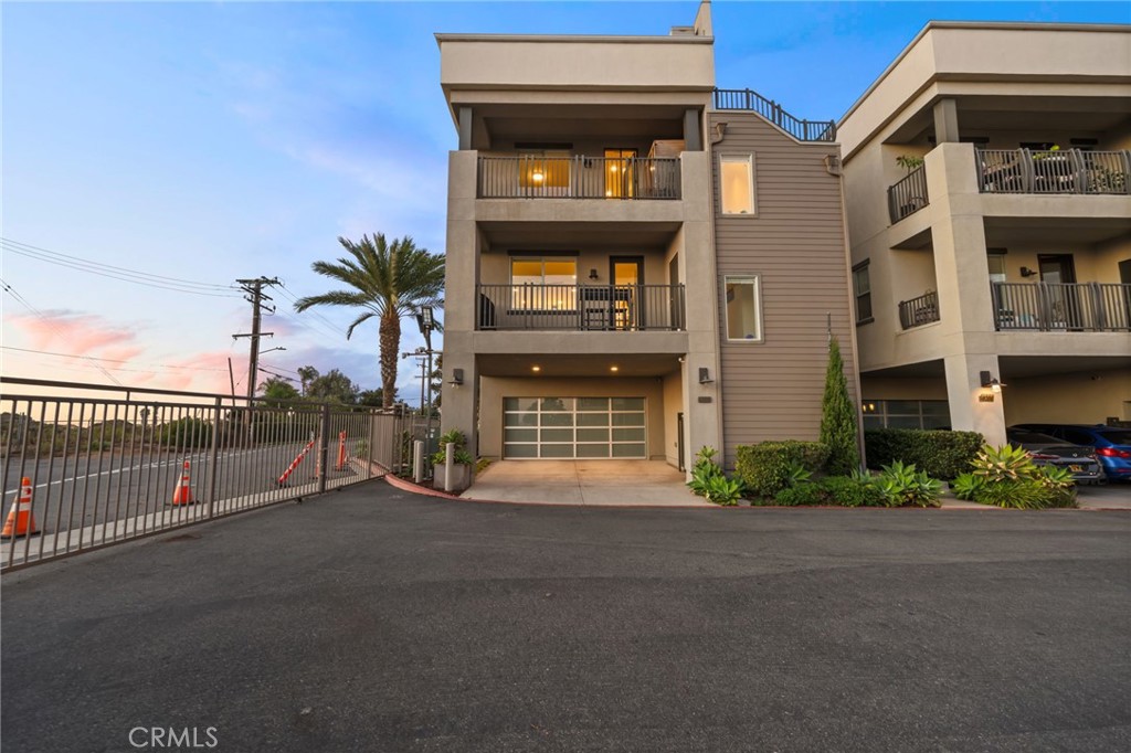 1068 Hampton Drive