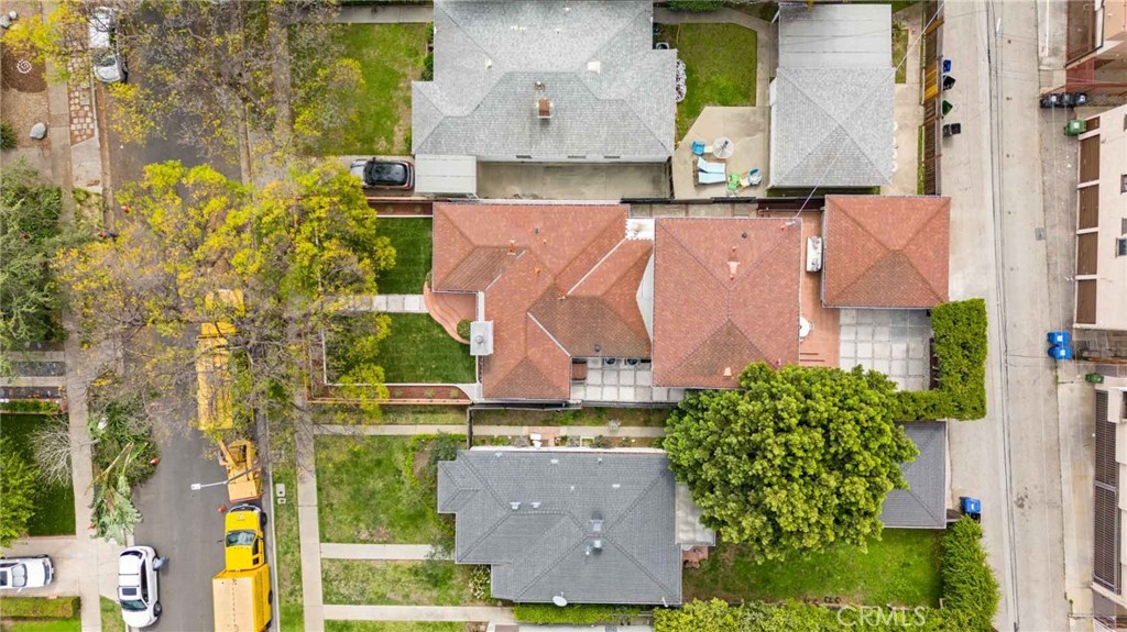 2531 Wellesley Avenue