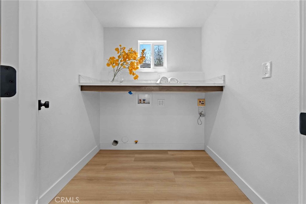 2531 Wellesley Avenue