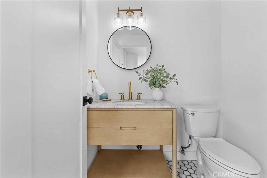 2531 Wellesley Avenue