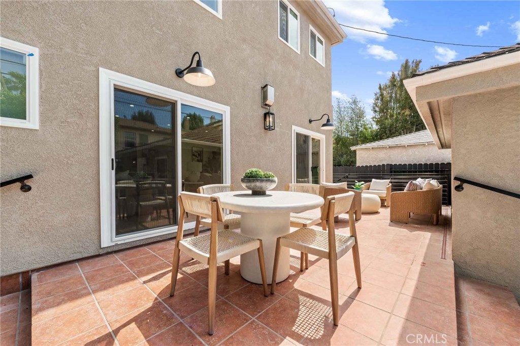 2531 Wellesley Avenue