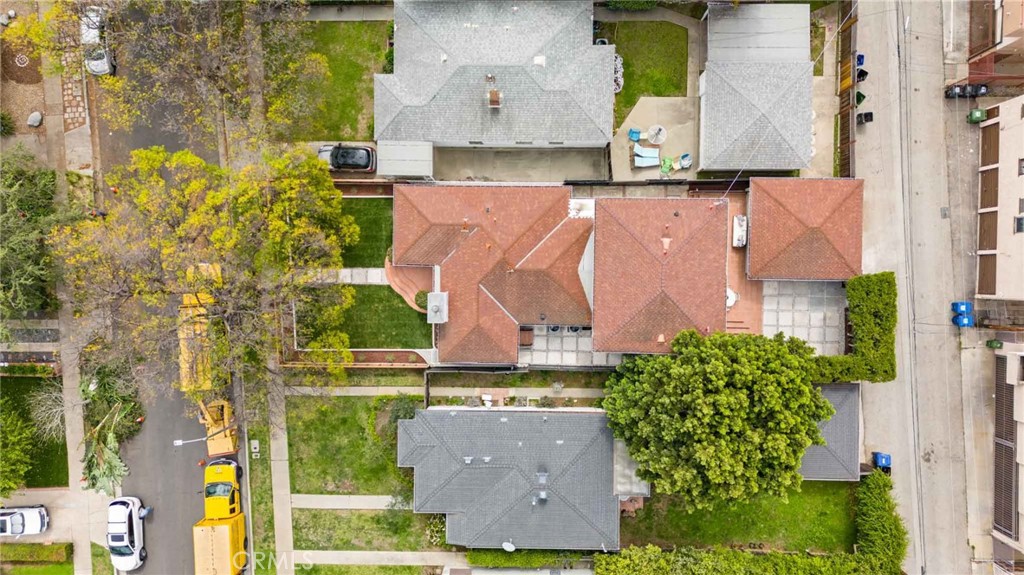 2531 Wellesley Avenue