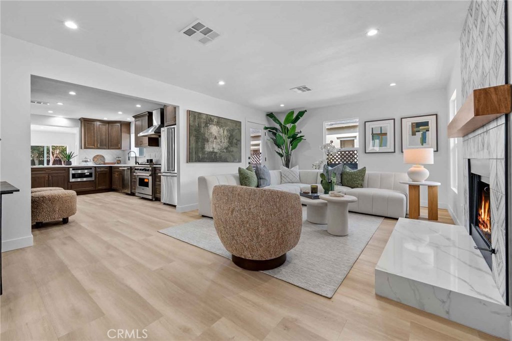 2531 Wellesley Avenue