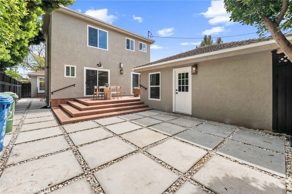 2531 Wellesley Avenue