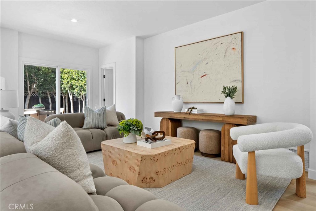 2531 Wellesley Avenue