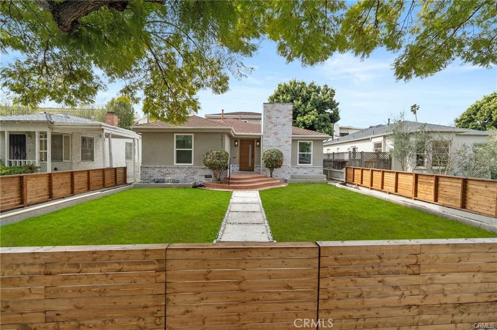 2531 Wellesley Avenue