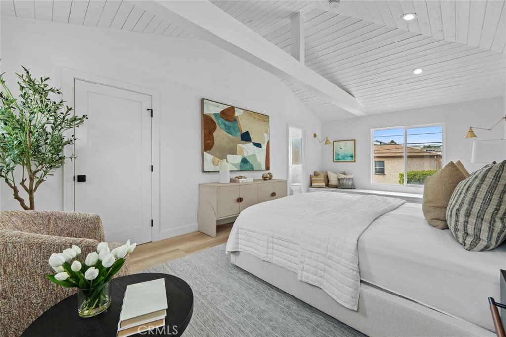 2531 Wellesley Avenue