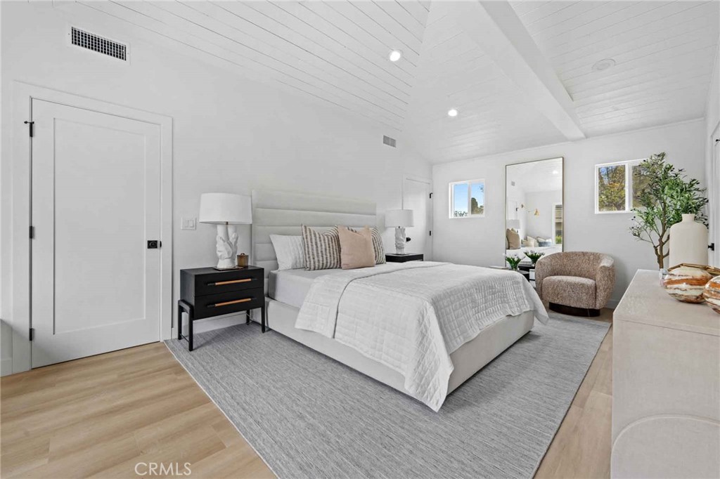 2531 Wellesley Avenue