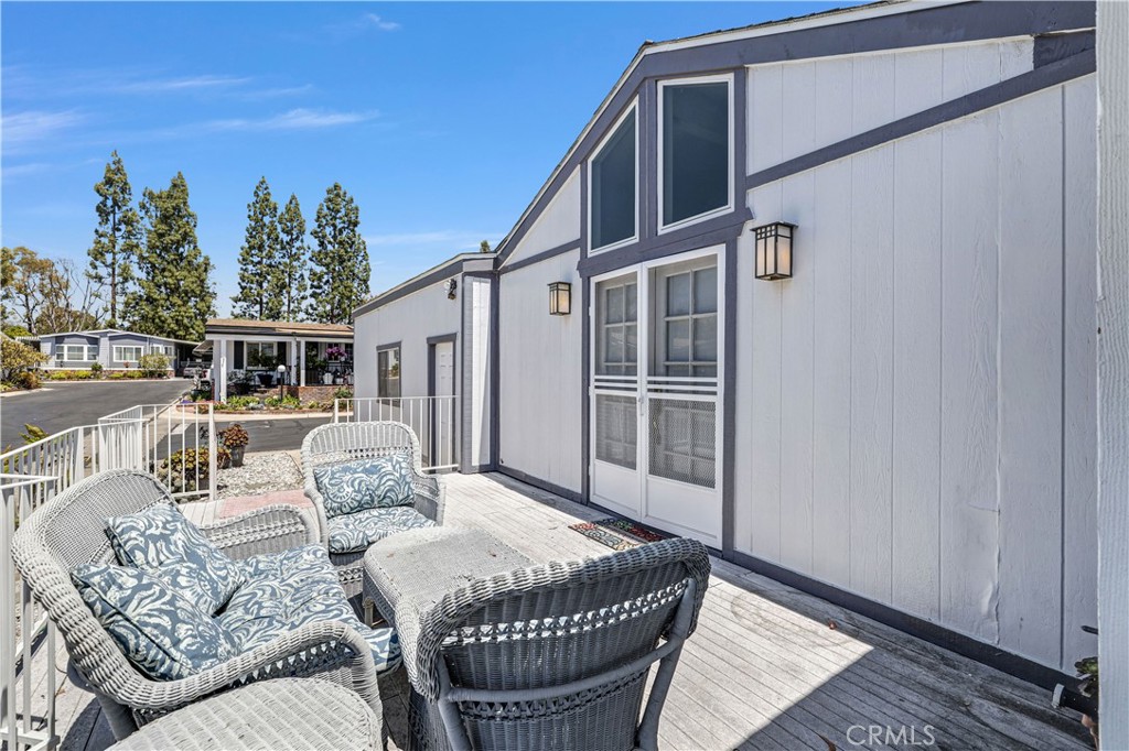 5200 Irvine Boulevard 152