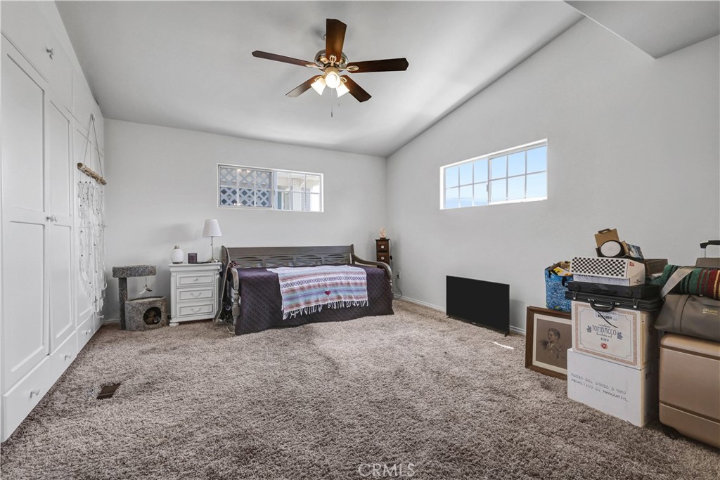 5200 Irvine Boulevard 152