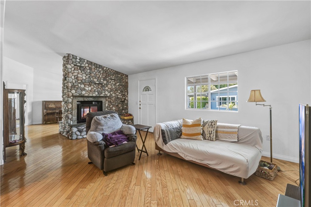 5200 Irvine Boulevard 152