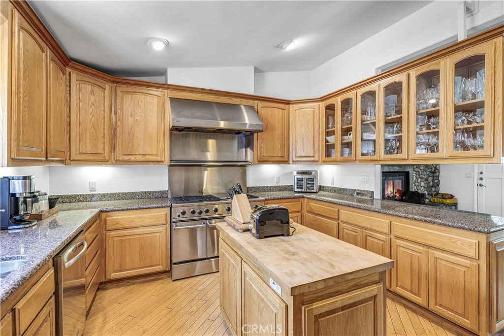 5200 Irvine Boulevard 152