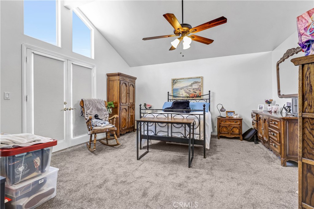 5200 Irvine Boulevard 152