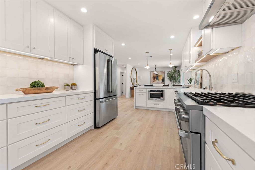 3362 Saint Albans Drive