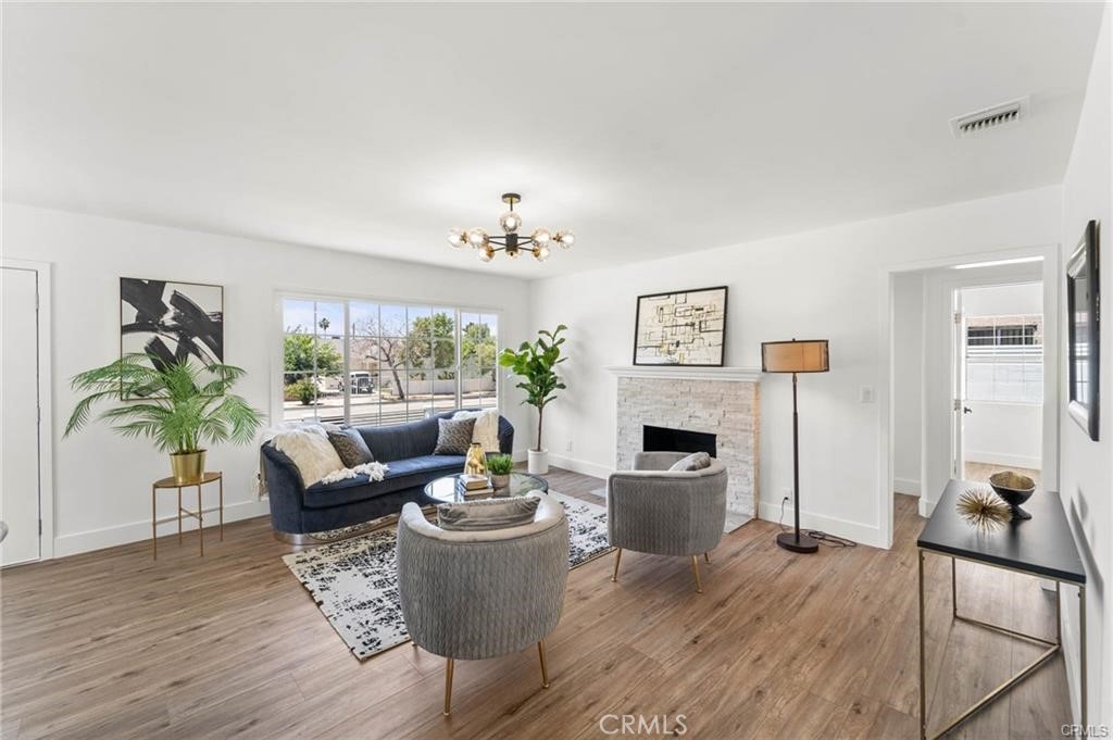 11443 11445 Saticoy Street