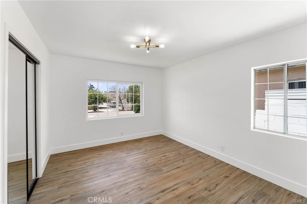 11443 11445 Saticoy Street