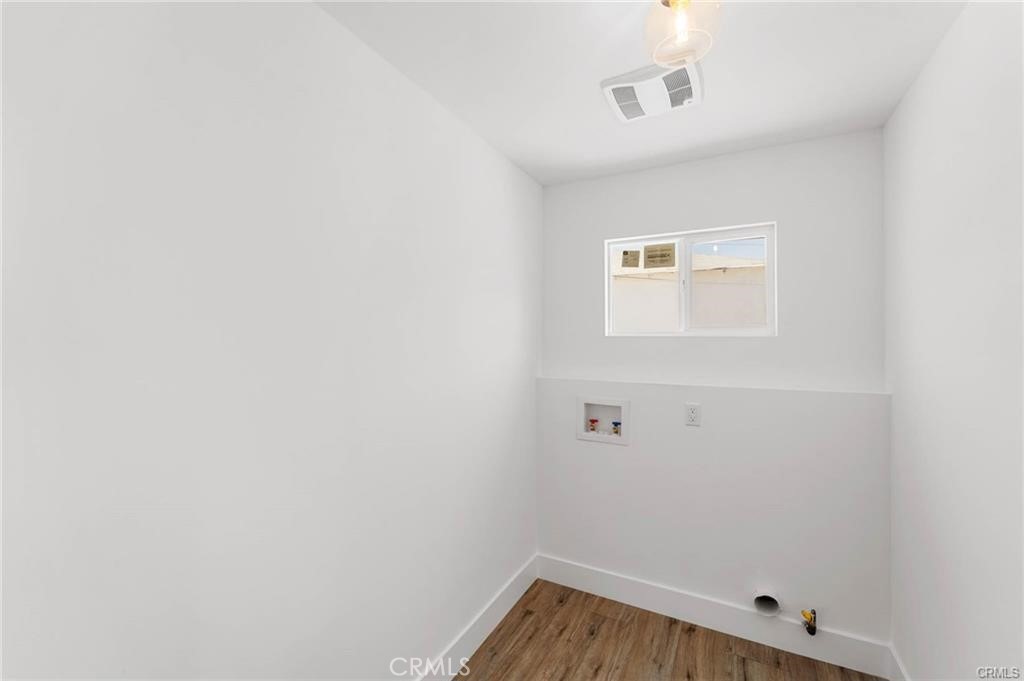 11443 11445 Saticoy Street