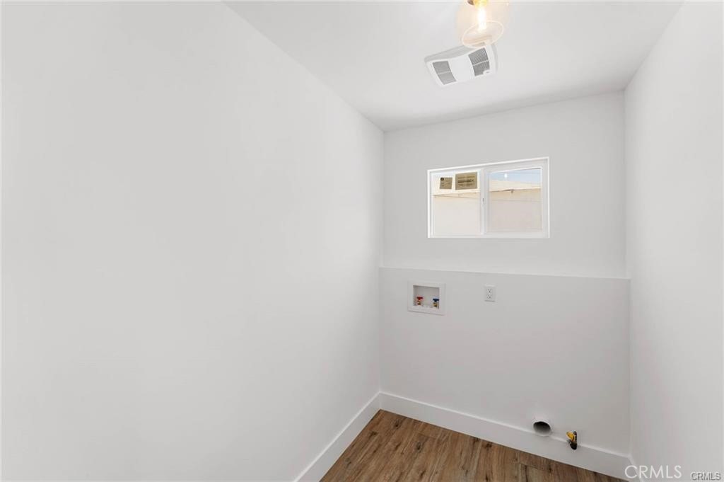 11443 11445 Saticoy Street