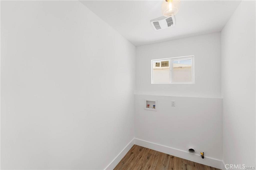 11443 11445 Saticoy Street