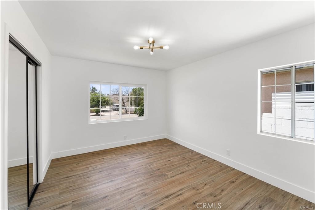 11443 11445 Saticoy Street
