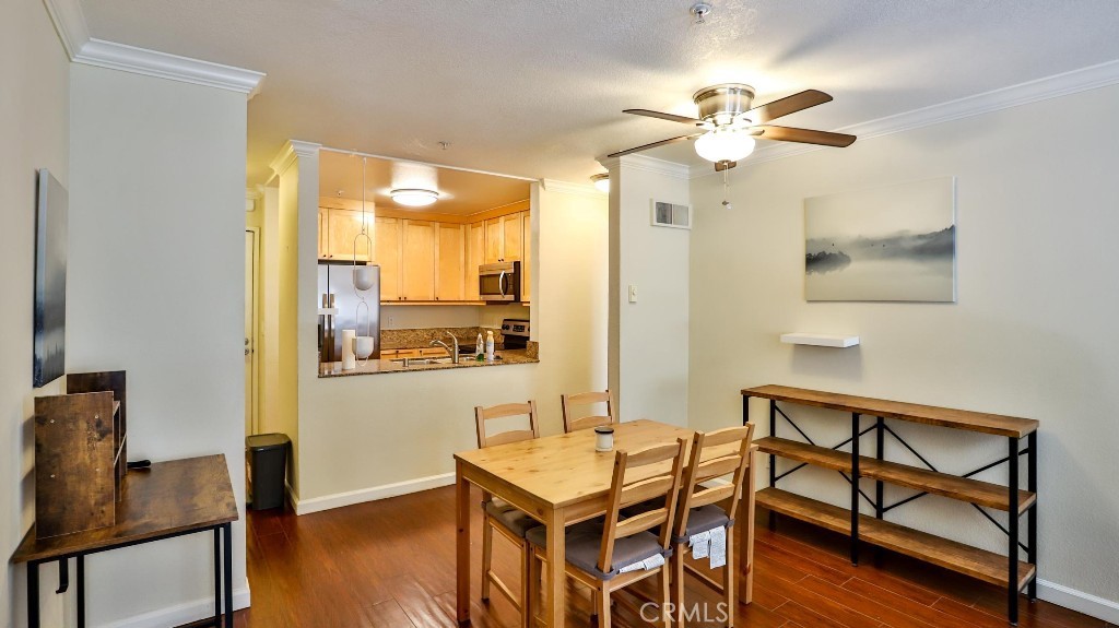 8889 Caminito Plaza Centro 7128