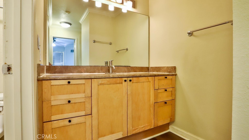 8889 Caminito Plaza Centro 7128