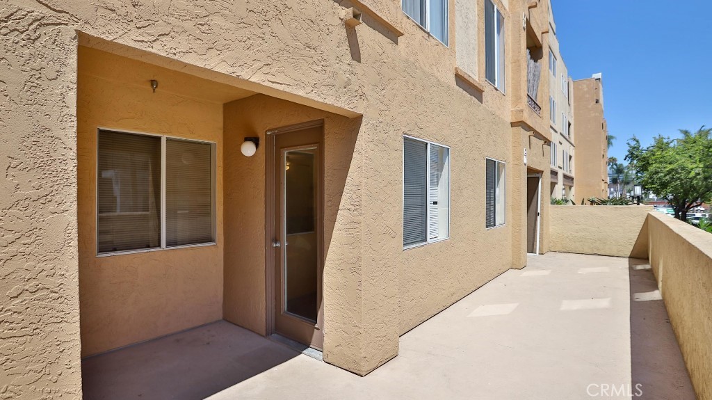 8889 Caminito Plaza Centro 7128