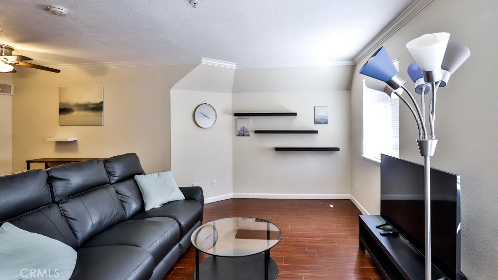 8889 Caminito Plaza Centro 7128