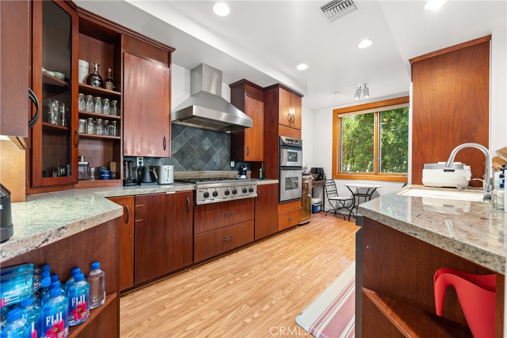 411 N Oakhurst Drive 201