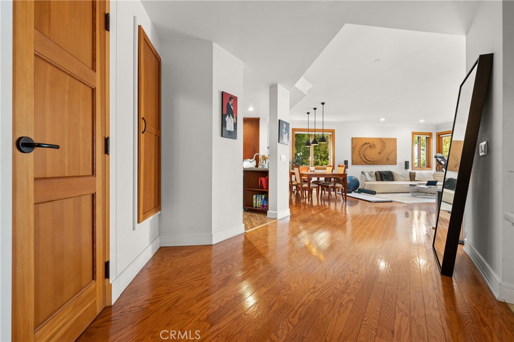 411 N Oakhurst Drive 201