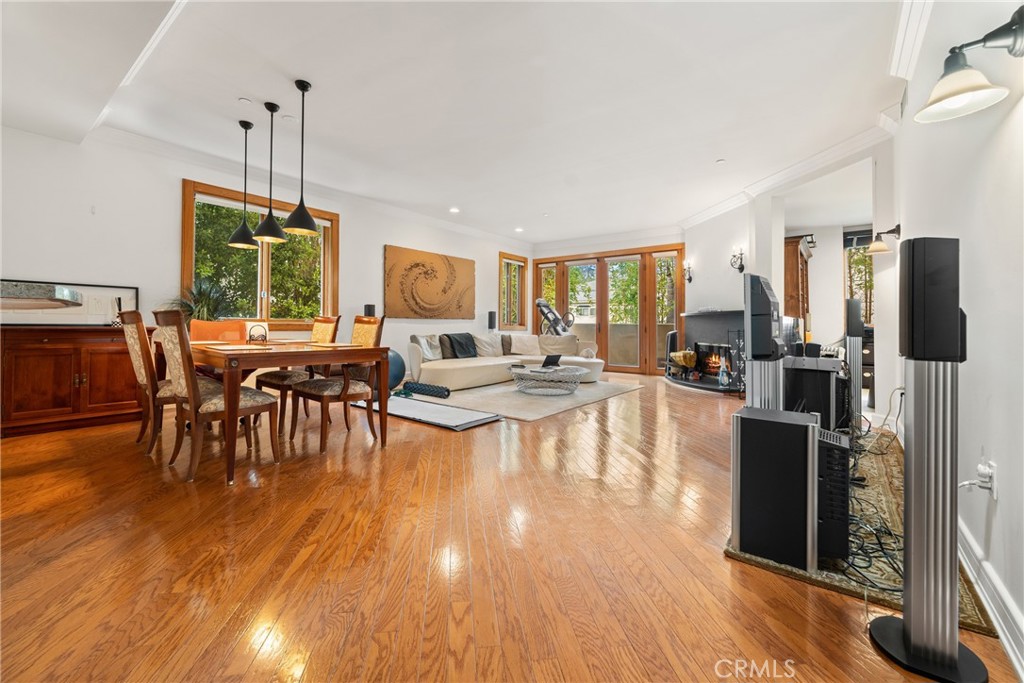 411 N Oakhurst Drive 201