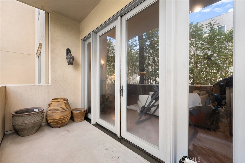 411 N Oakhurst Drive 201