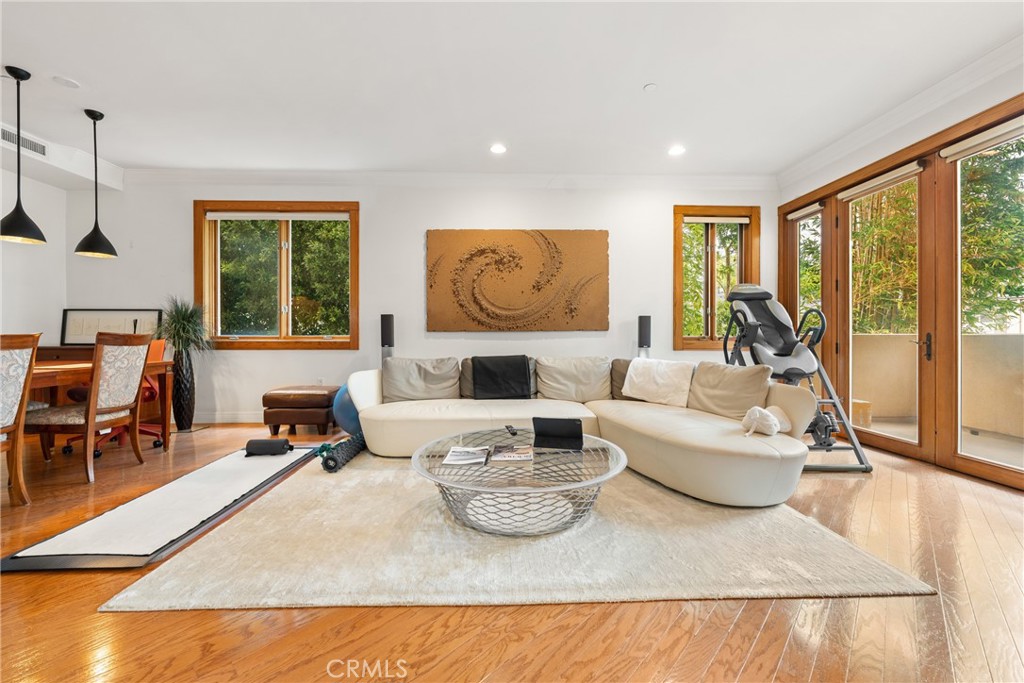 411 N Oakhurst Drive 201