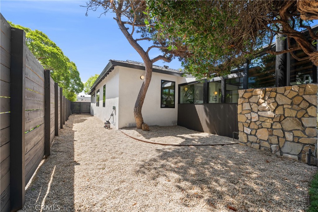 13007 Dewey Street