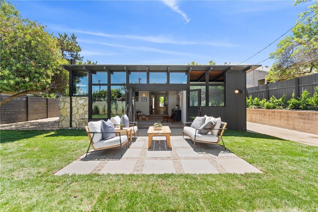 13007 Dewey Street