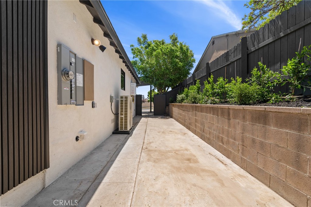 13007 Dewey Street