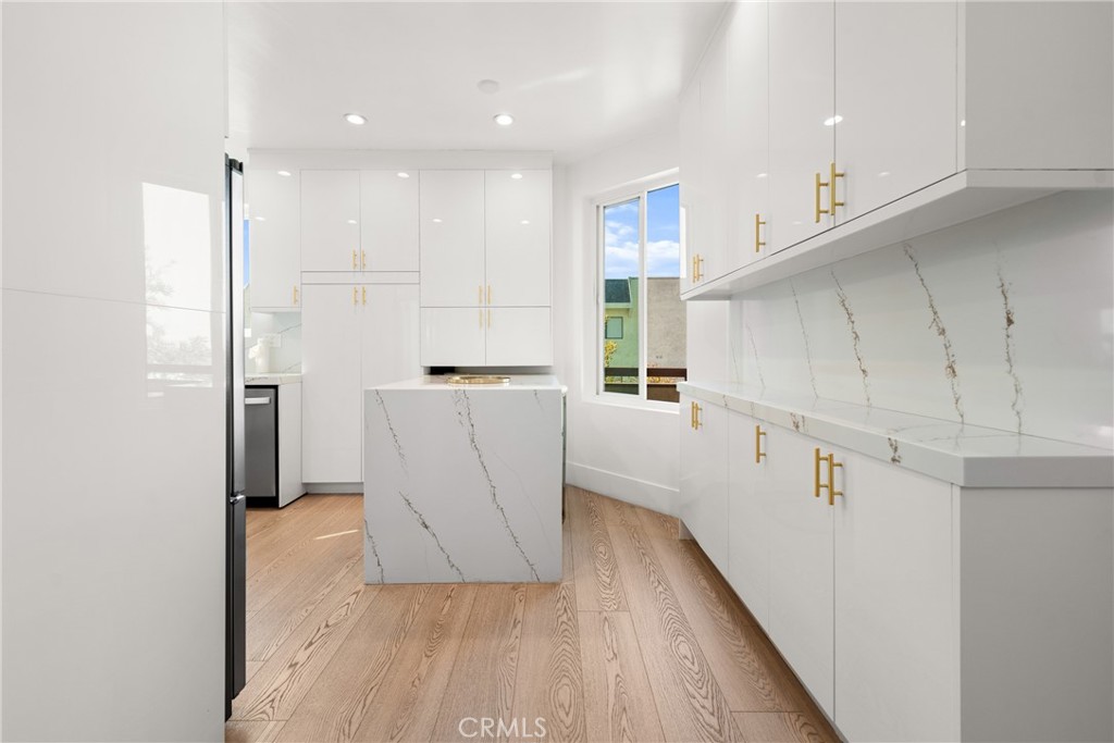 1277 S Beverly Glen Boulevard 408