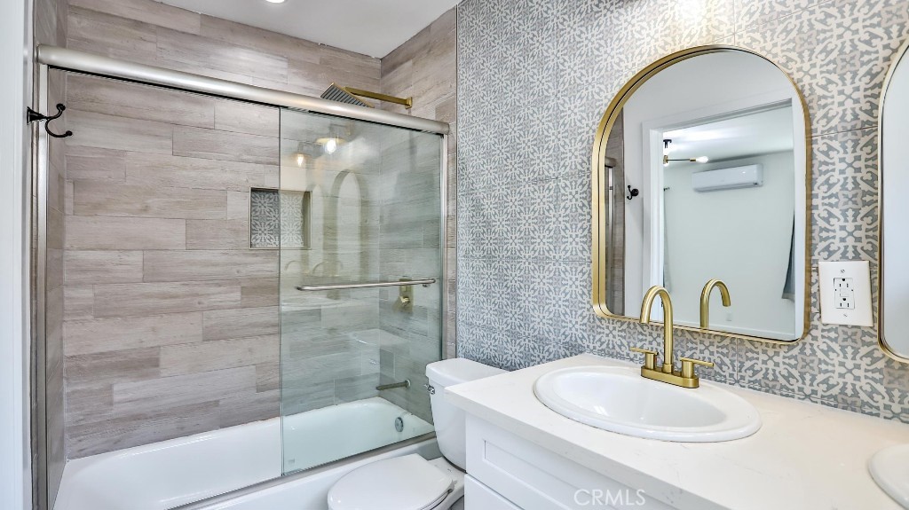 11445 Saticoy Street