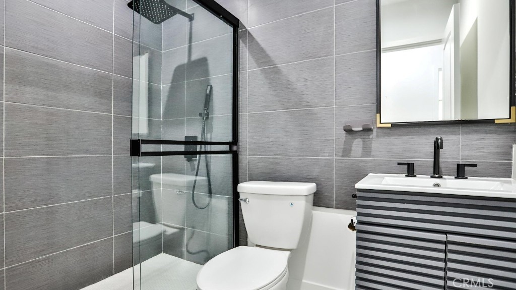 11445 Saticoy Street