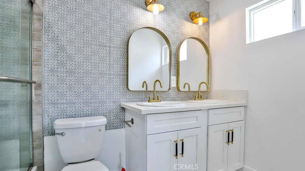 11445 Saticoy Street