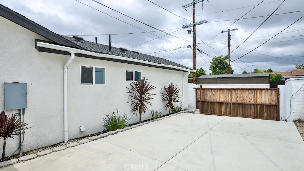 11445 Saticoy Street