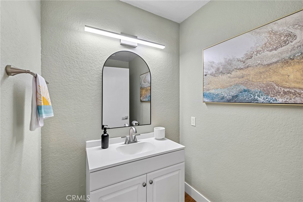 24404 Eastview Road 90