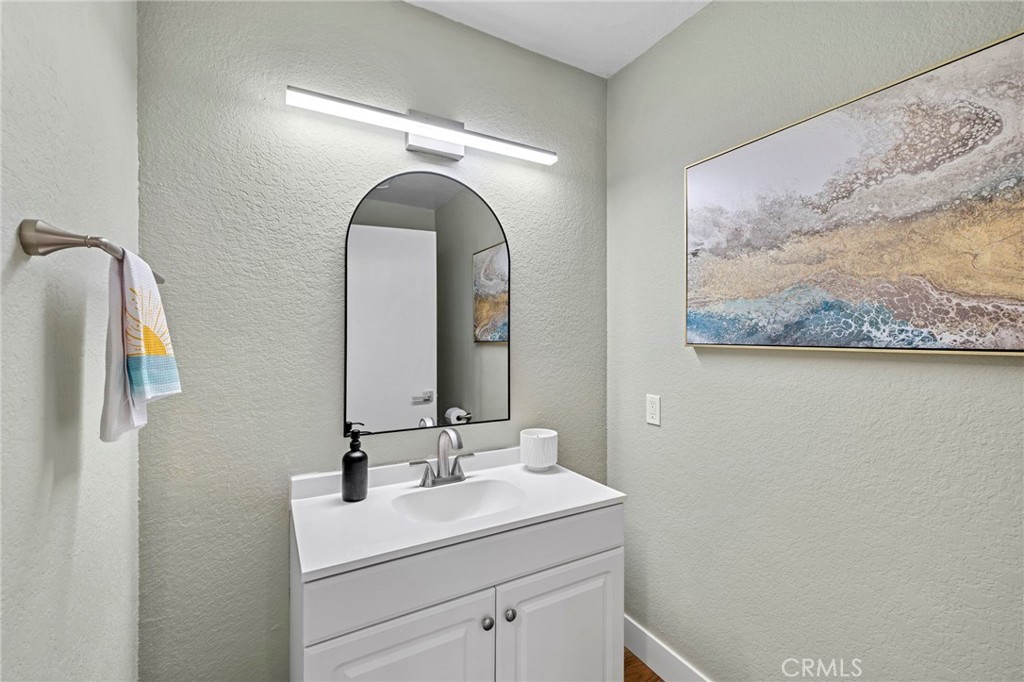 24404 Eastview Road 90