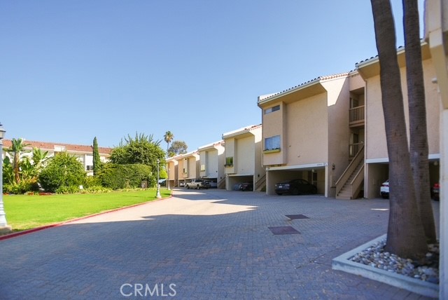 23922 De Ville Way C