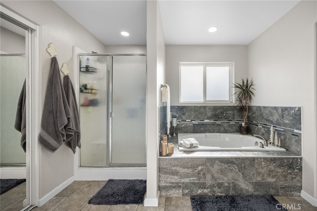 7590 Arrowhead Lake Road